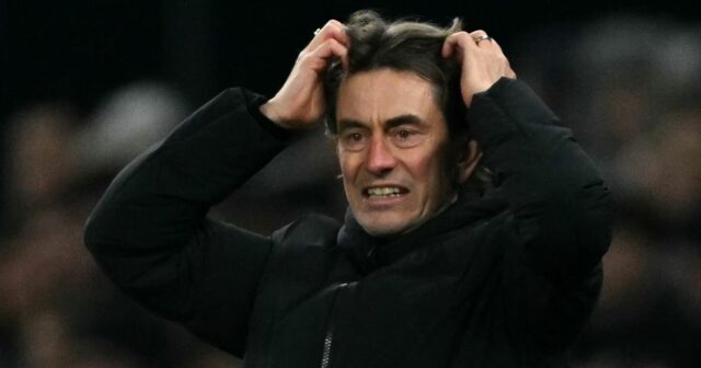 Thomas Frank počas zápasu tretieho kola Emirates FA Cup medzi Tottenhamom Hotspur a Aston Villa na štadióne Tottenham Hotspur. 