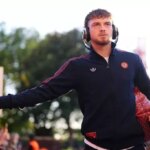 Aston Villa VYBERTE Harveyho Elliotta, keďže kríza zranení otvára dvere pre klienta z Liverpoolu