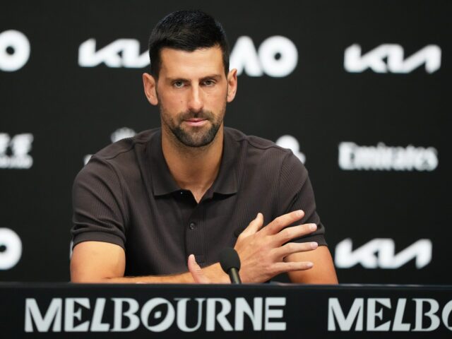Australian Open: Djokovič má za cieľ ukončiť čakanie na rekordný 25. slam na Sincaraz | Tenisové novinky
