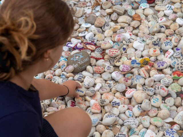 Austrálsky parlament po útoku na Bondiho podporuje prísnejšie zákony o zbraniach a trestných činoch z nenávisti | Vládne správy
