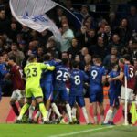 BREAKING: Výhra Chelsea nad West Hamom upadá do chaosu s obrovskou bitkou a červenou kartou VAR