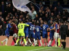 BREAKING: Výhra Chelsea nad West Hamom upadá do chaosu s obrovskou bitkou a červenou kartou VAR BREAKING: Výhra Chelsea nad West Hamom upadá do chaosu s obrovskou bitkou a červenou kartou VAR