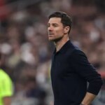 BREAKING: Xabi Alonso vyhodený Realom Madrid po prehre v Barcelone a Viniciusovej hádke