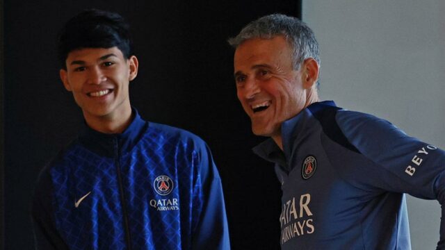 Barcelona a PSG oznámili zmluvu s Drom Fernandezom za dohodnutú Barcelona a PSG oznámili zmluvu s Drom Fernandezom za dohodnutú prestupovú čiastku