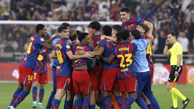 Barcelona porazila Real Madrid a obhájila titul španielskeho Superpohára
