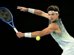 Ben Shelton hovorí, že ak si myslí, že sa po porážke s Jannikom Sinnerom v priamych setoch skutočne zlepšuje Foto: Domenico Cippitelli/NurPhoto cez Getty Images