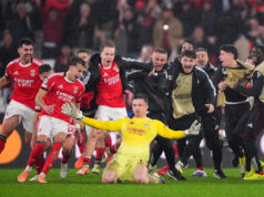 Bláznivá noc šampiónov: strašenie kňazov a klasické škriepky Bláznivá noc šampiónov: strašenie kňazov a klasické škriepky