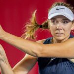 Johanna Konta hovorí so svojím trénerom Michaelom Joyceom