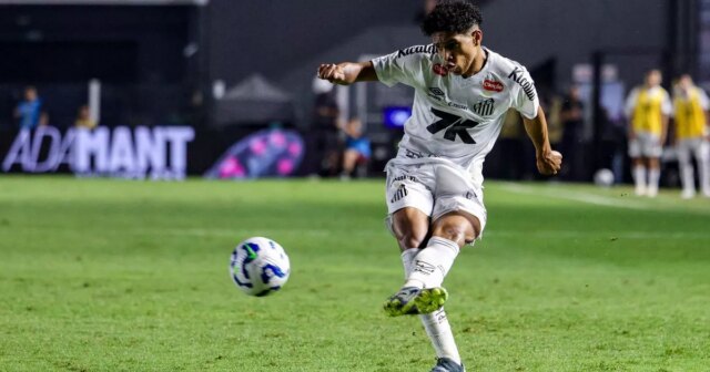 Souza sa chystá prestúpiť do Tottenhamu Hotspur zo Santosu po tom, čo sa oba kluby dohodli na zmluve za 19-ročného ľavého obrancu v hodnote 13 miliónov libier.