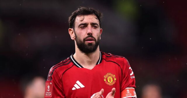 Bruno Fernandes tlieska na ihrisku.