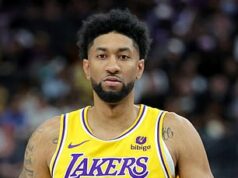 Bývalá hviezda NBA obviňuje bývalú priateľku, že umiestnila sledovacie zariadenie do tašky na plienky ich dvojročného syna Bývalá hviezda NBA Christian Wood