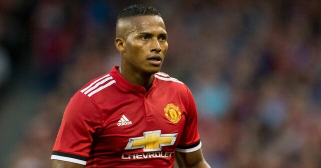 Bývalý kapitán Man Utd sa pripojil k tímu Sunday League s bývalými hviezdami Liverpoolu | Futbal | Šport
