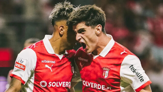 Bývalý útočník Barcelony hovorí o Flickovi, Raphinhovi, Olmovi o registračnej ságe: „Bolo tam veľa napätia“
