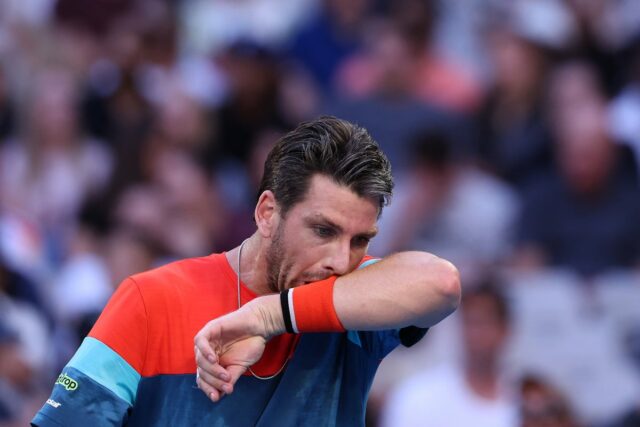 Cameron Norrie sa pod ťarchou známeho nepriateľa vzpiera, keď Briti Cameron Norrie vypadol z Australian Open po prehre s Alexandrom Zverevom (Getty)