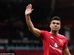 Casemiro si nezaslúži byť porovnávaný s najväčšími prepadákmi Man United… ale po tom, čo Ineos stál 148 miliónov libier na prestupovej čiastke a mzdách, nemal Ineos inú možnosť, len nechať Brazílčana ísť, píše CHRIS WHEELER Casemiro zamáva Manchestru United na rozlúčku na konci sezóny, oznámili vo štvrtok