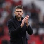 Michael Carrick hovorí, že Casemiro je „zúfalý“ ukončiť svoju kariéru v Manchestri United na vrchole