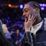 Celina Powell tvrdí, že Offset jej povedal, že Stefon Diggs opustil Cardi B v nemocnici na 3 dni, keď porodila jeho syna.