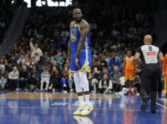 „Celý tím bojovníkov by ťa mal preskočiť“ logo pochodového šialenstva