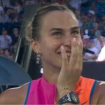 Ženská svetová č. 1 Aryna Sabalenka videla vtipnú stránku otázky Jeleny Dokicovej o jej podobnosti s Carlosom Alcarazom