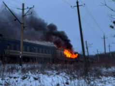 Cestujúci zahynuli pri útoku dronom na ukrajinský vlak | Rusko-ukrajinská vojna Cestujúci zahynuli pri útoku dronom na ukrajinský vlak | Rusko-ukrajinská vojna