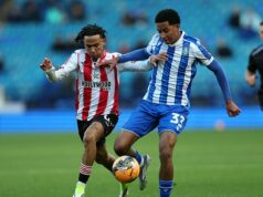 Chelsea je blízko k víťaznému súboju s Liverpoolom a Man United o vysoko hodnoteného ľavého obrancu Sheffield Wednesday, 17 Yisa Alao debutoval medzi seniormi za Sheffield Wednesday v súboji FA Cupu s Brentfordom
