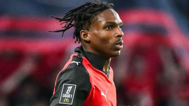 Chelsea kritizovala „otrocký“ prestupový model, keďže Jacquet súhlasí s podmienkami
