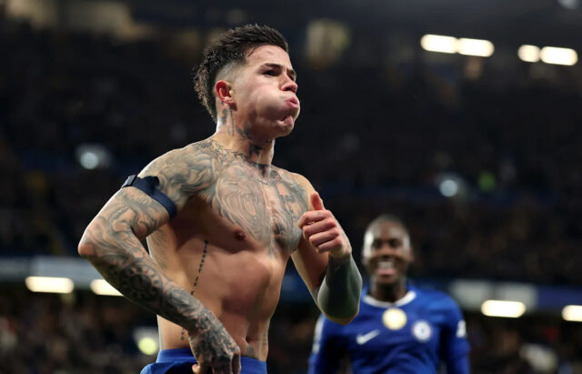 🚨 Chelsea predviedla comeback v derby proti West Hamu! Download app from appStore