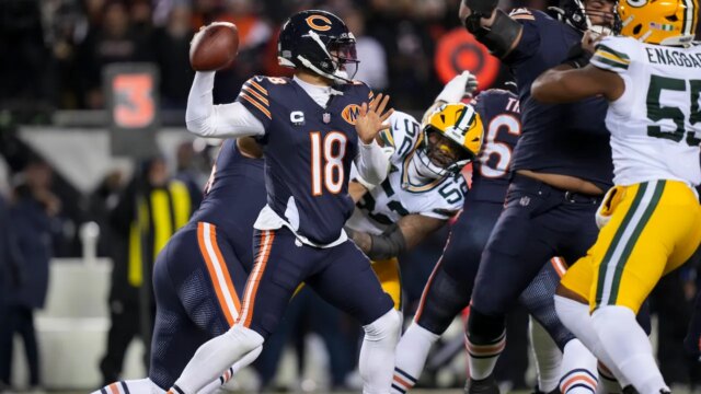 Chicago Bears porazili Green Bay Packers 31:27 pri víťazstve v play-off
