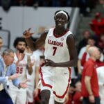 Basketbal NCAA: Texas v Alabame