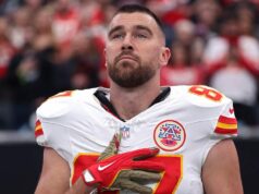 Clark Hunt je presvedčený, že Travis Kelce „stále môže hrať“ ako šéfovia čakajú na rozhodnutie Clark Hunt je presvedčený, že Travis Kelce „stále môže hrať“ ako šéfovia čakajú na rozhodnutie