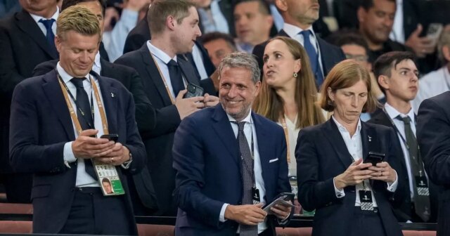 Čo prinesie Carlos Raphael Moersen Tottenhamu, jeho šéf a či Rafi Moersen sa bude hlásiť Johanovi Langemu (vľavo) v Tottenhame po odchode Fabia Paraticiho (centrálneho) a Rebeccy Caplehorn (vpravo)