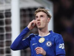 Cole Palmer môže získať vysnívané číslo dresu Man Utd, ak dokončí šokový prenos Cole Palmer oslavuje gól za Chelsea.
