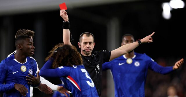 Cucurella dostal červenú kartu proti Fulhamu v hororovom štarte Chelsea za Rosenior | Futbal | Šport
