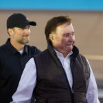 Dale Earnhardt Jr. sa rozplakal do Steva Phelpsa za „nie cool“ komentáre k Richardovi Childressovi