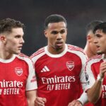 Hráči Arsenalu počas zápasu proti Liverpoolu