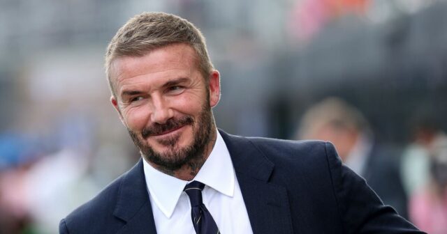 David Beckham dráždi syna fanúšika Arsenalu Romea po víťazstve Man United 3:2 | Futbal | Šport
