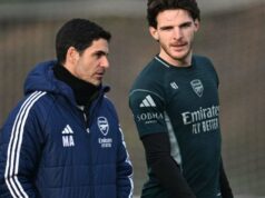 Declan Rice pripúšťa, že Mikel Arteta bol nešťastný a zvolal stretnutie, aby to vyriešil Declan Rice pripúšťa, že Mikel Arteta bol nešťastný a zvolal stretnutie, aby to vyriešil