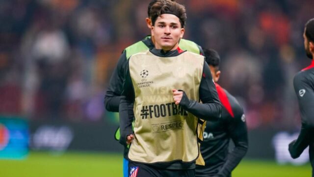 Denné informácie o prestupoch Arsenalu: Najnovšie o Julianovi Alvarezovi
