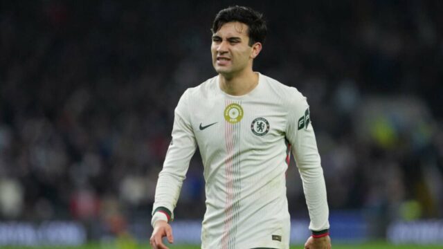 Denné informácie o prestupoch Chelsea: Najnovšie o Raheemovi Sterlingovi, Lucasovi Paquetovi a Facundovi Buonanotteovi
