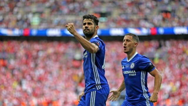 Diego Costa poukazuje na bývalého manažéra Chelsea, ktorý nebol medzi hráčmi veľmi obľúbený
