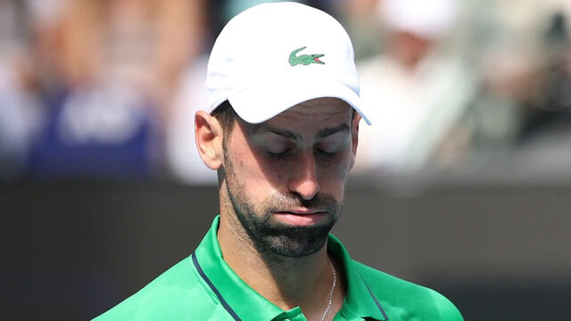 Djokovič sa dostal do semifinále po zranení Musettiho
