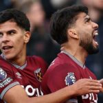 West Ham povedzte svoj banner