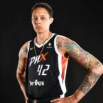 Dokument Brittney Griner porovnáva skúsenosti z väzenia v Rusku a USA