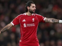 Dominik Szoboszlai sa ospravedlňuje za „neúctivý“ moment v Liverpoole, keď Arne Slot prehovoril Dominik Szoboszlai