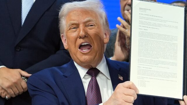 Dostojí Rade mieru svojmu menu? | Donald Trump Dostojí Rade mieru svojmu menu? | Donald Trump