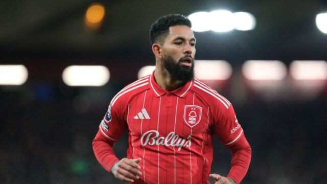 Douglas Luiz si pred ďalším krokom vyberá medzi Chelsea a Douglas Luiz si pred ďalším krokom vyberá medzi Chelsea a Aston Villou