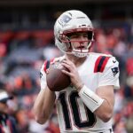 Obranca Nového Anglicka Drake Maye sa v stredu dostal do správy o zranení tímu