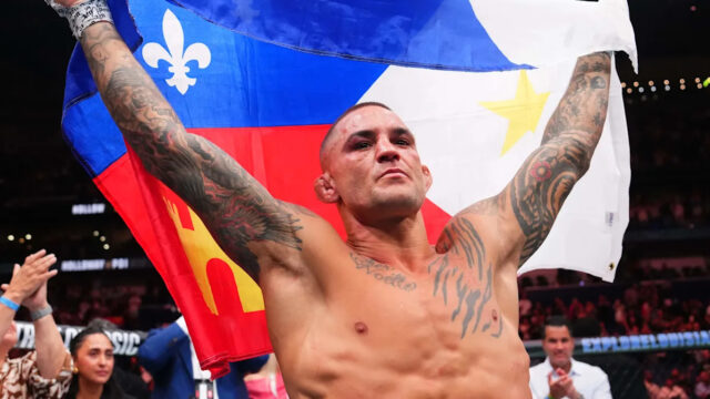 NEW ORLEANS, LUUISIANA – 19. júla: Dustin Poirier pozdravuje dav po majstrovskom súboji BMF počas podujatia UFC 318 v Smoothie King Center 19. júla 2025 v New Orleans, Louisiana. (Foto: Cooper Neill/Zuffa LLC)