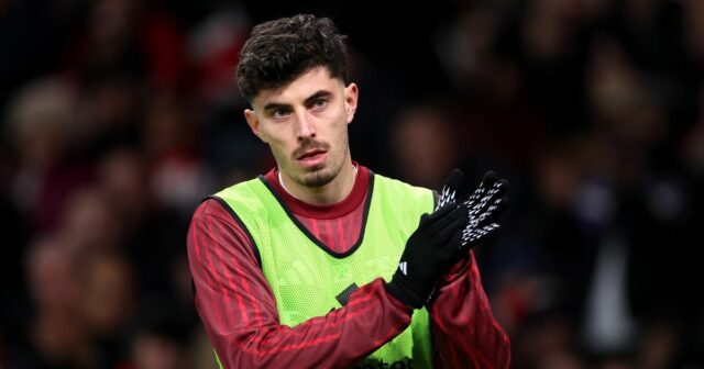 LONDÝN COLNEY, ANGLICKO – 15. AUGUSTA: Manažér Arsenalu Mikel Arteta sa 15. augusta 2025 zúčastňuje na tlačovej konferencii v Sobha Realty Training Center v londýnskom Colney v Anglicku. (Foto: Stuart MacFarlane/Arsenal FC cez Getty Images)