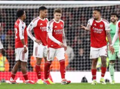 Dvojica Arsenalu páchnuca ‚strachom a zúfalstvom‘ ako obľúbení fanúšikovia roztrhaní Gabriel Jesus z Arsenalu a Martin Odegaard z Arsenalu reagujú po inkasovaní počas zápasu Premier League medzi Arsenalom a Manchestrom United.